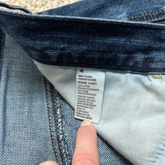 American Eagle Hi Rise Jean Shorts Womens 4 Button Fly Distressed Blue Denim - Picture 8 of 10